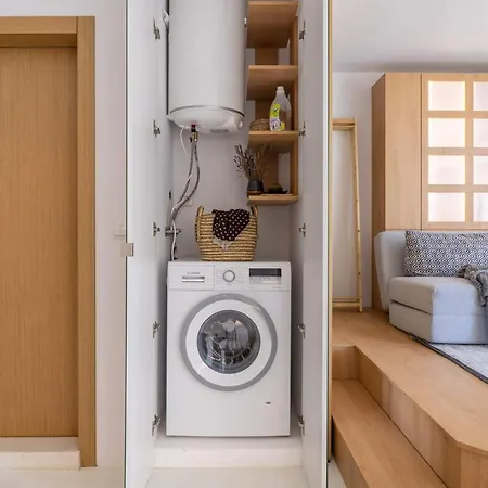 公寓 Smartly Designed Flat With Balcony & Parking By Flat Mаnаger *